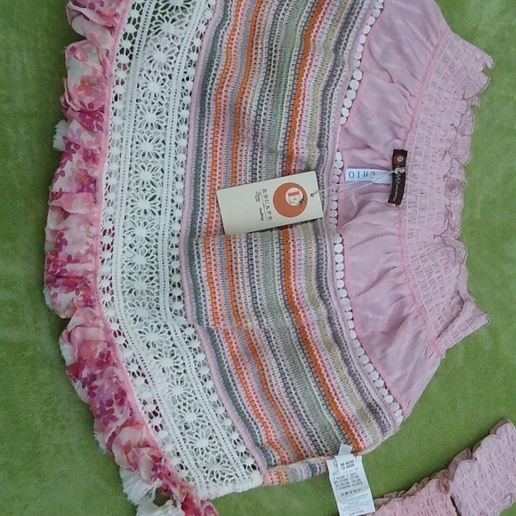 2ps CHIO setup Ruffled Mini Skirt + Macrame smocked crop Sexy set - Picture 9 of 10